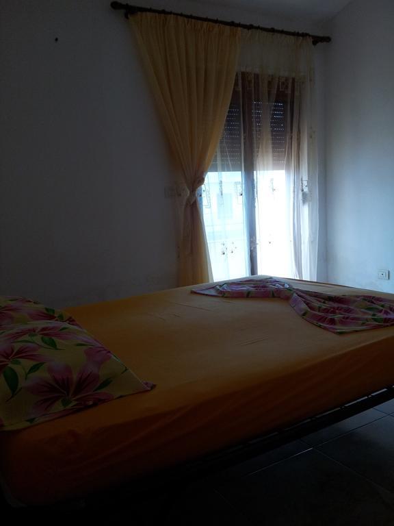 Velaj Apartments Orikum Chambre photo