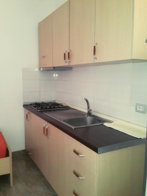 Velaj Apartments Orikum Extérieur photo