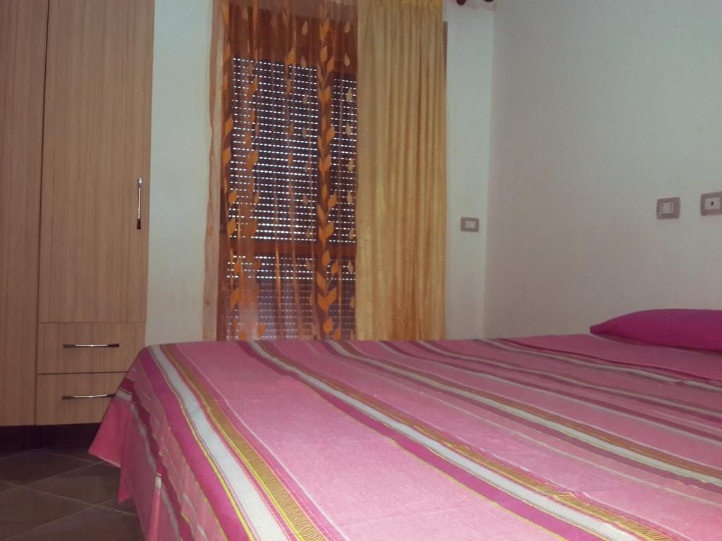 Velaj Apartments Orikum Extérieur photo