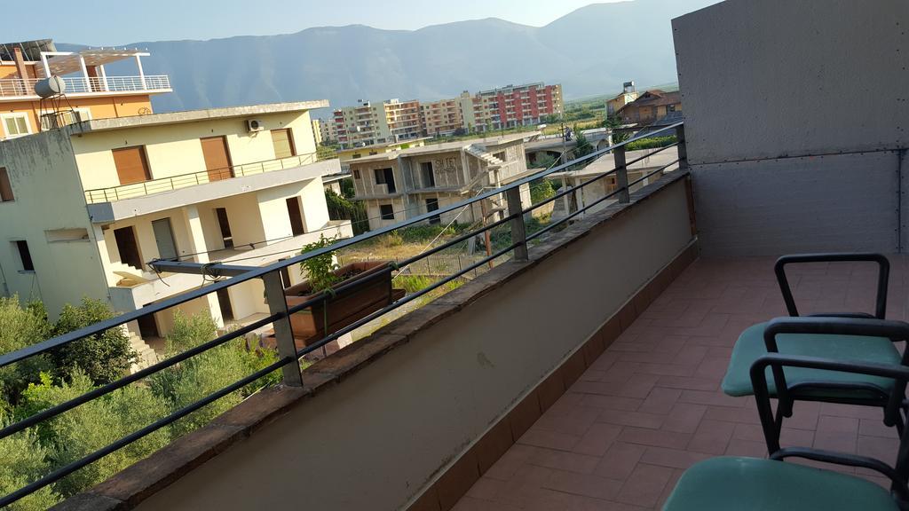 Velaj Apartments Orikum Extérieur photo